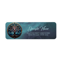 Stad i skuggan av det lyxiga livets träd. returadress etikett