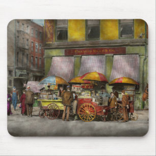 Stad - NY- Lunchkärror på Broadway St NY - 1906 Musmatta