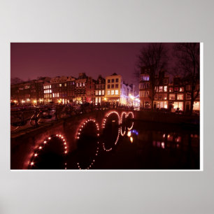 Staden Amsterdam efter natt i Nederländerna Poster
