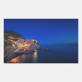 Staden Manarola i Cinque Terre på kvällen Rektangulärt Klistermärke