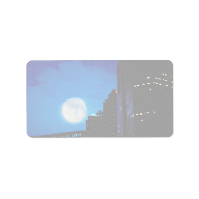 Staden på natten med måne adressetikett (Framsidan)