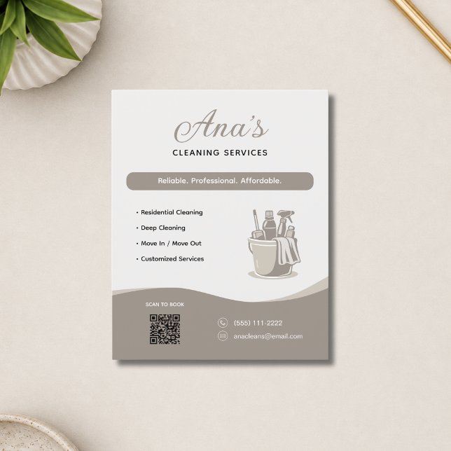 Städtjänster Husstädning Beige QR-kod Flygblad (Cleaning Services Housekeeping Beige QR Code Flyer)