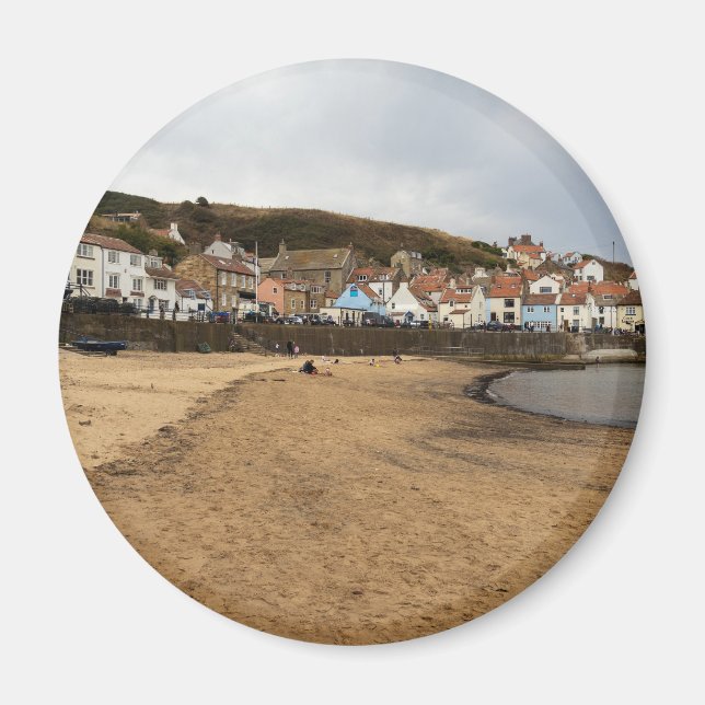 Staithes Harbour Beach and Village Front Magnet (Framsidan)