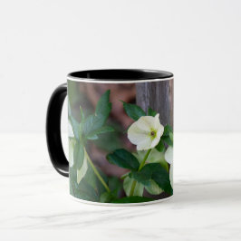 Staket med vita blommor mugg