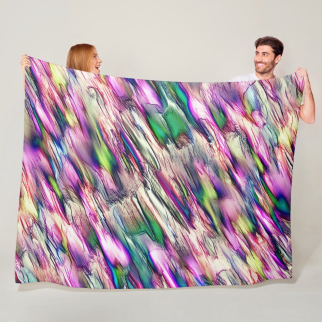 Stalagmite eller sten med flashy färg fleecefilt (På plats)