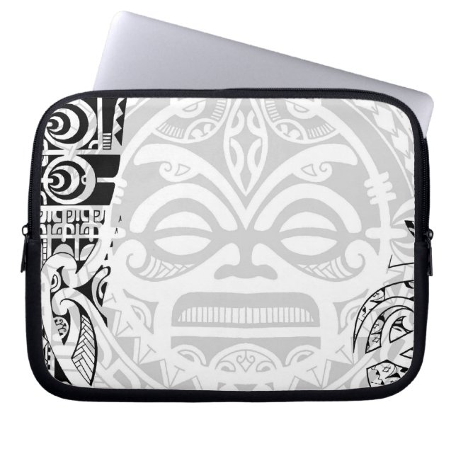 Stam- tikitotemansikte maskerar tatoodesignen laptop sleeve (Framsidan)