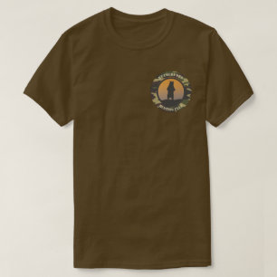 Standing Bear och Camo Rund Design T-Shirt