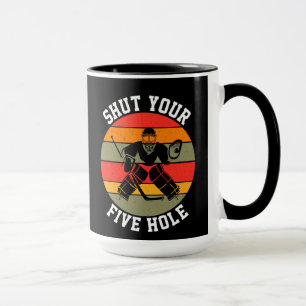 Stäng din fem Hål Hockey Goalie Mugg