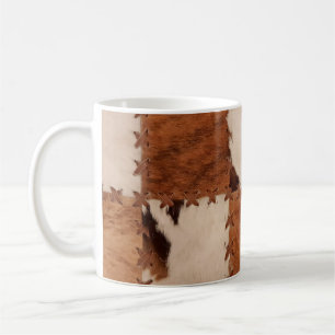 Stäng läderlappens texturerade bakgrund. kaffemugg