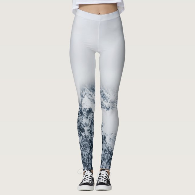 Stängande snöberg täckta av moln leggings (Framsida)