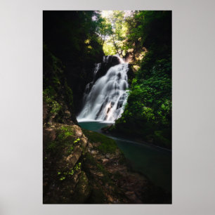Stängande vattenfall Šum i magiska skogar Poster