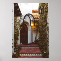 STÄNGD BROWN WOODEN-DÖRR UNDER DAGEN