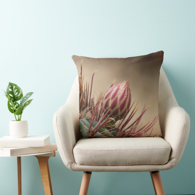 Stängning av Bud på Barrel Cactus Kudde (Stol)