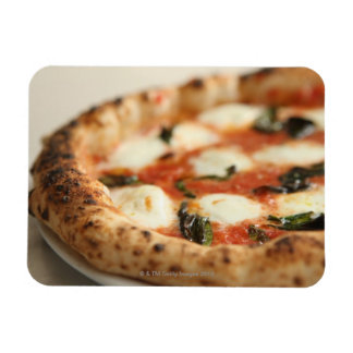 Stängning av en hel pizza paj magnet