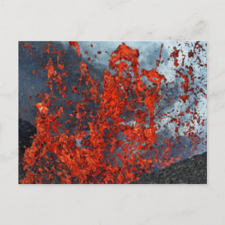 Stänk i hett lava från vulkanutbrottet vykort