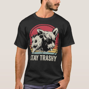 Stanna i Trashy Possum och Raccoon T Shirt