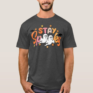 Stanna på Spooky Cute Ghost med blommor Halloween- T Shirt
