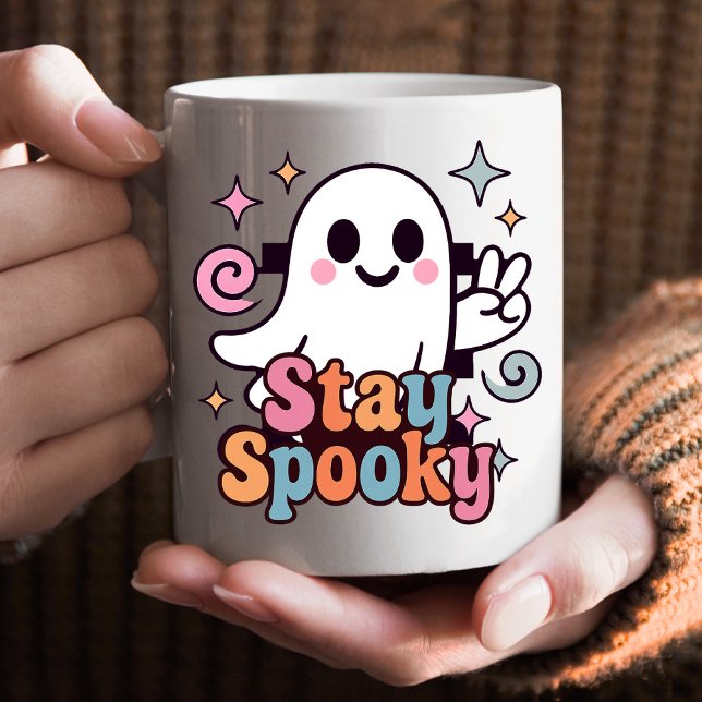 Stanna på Spooky Groovy Ghost Retro Pastel Hallowe Kaffemugg (Celebrate Halloween season in style with this groovy ghost stay spooky design.)