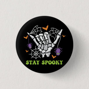Stanna på Spooky Halloween Skeleton Hand Knapp