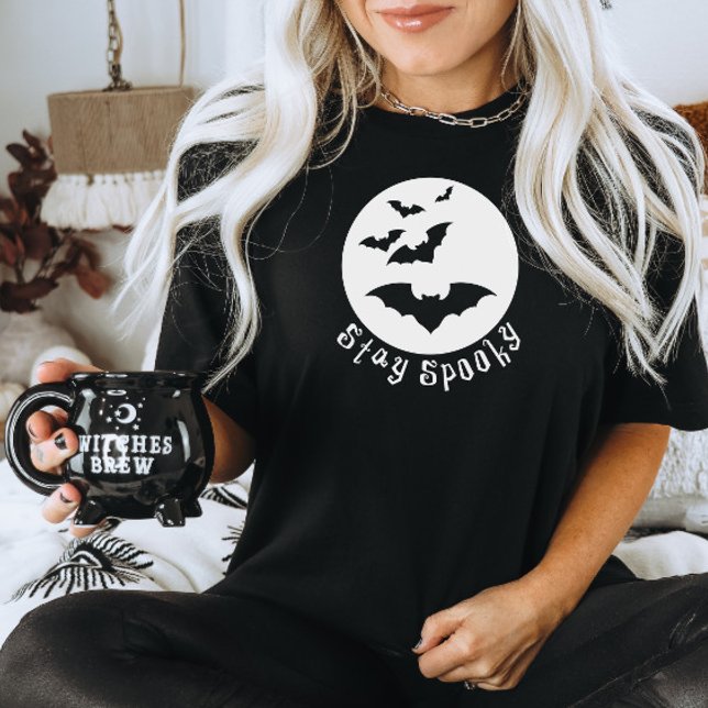 Stanna på Spooky Halloween Tee - Fladdermöss som f (Skapare uppladdad)