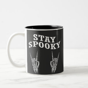 Stanna på Spooky Skeleton Händer Halloween Spooky Två-Tonad Mugg