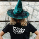 Stanna på Spooky Witches Witch Halloween Funny<br><div class="desc">Hända till Halloween-entusiasten med våra "Stanna där"-lustiga t-shirts. Dö in i en värld av ondskefullt humor och stil,  när du firar den heligaste säsongen. Fira säsongen med en humor-tvist,  skapar ett påstående som är både dyrt och underhållande. Ett förhäxande tillägg till din Halloween-garderob som säkert kommer att frammana leenden.</div>