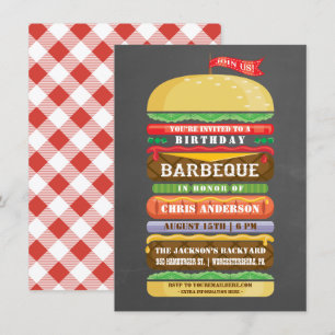Staplade Hamburgare Födelsedags Grill Chalkboard Inbjudningar