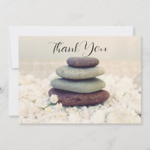 Staplade, meditative Cairn Tack Kort