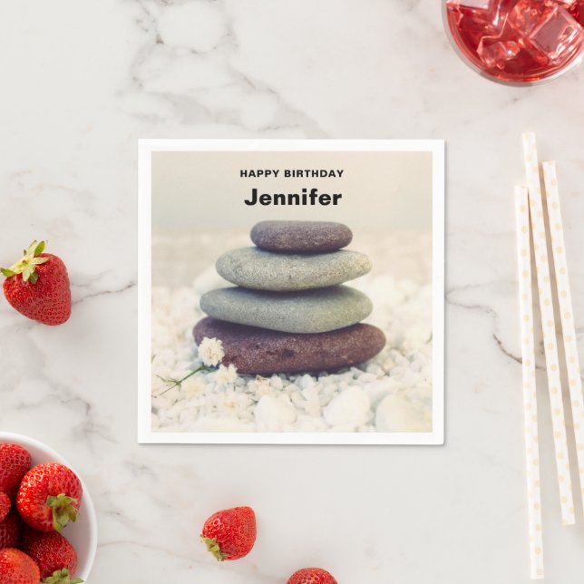 Staplade stenar Meditative Cairn Birthday Pappersservett (Insitu)