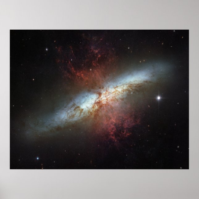 Starburst Galaxy M82 Poster (Framsidan)