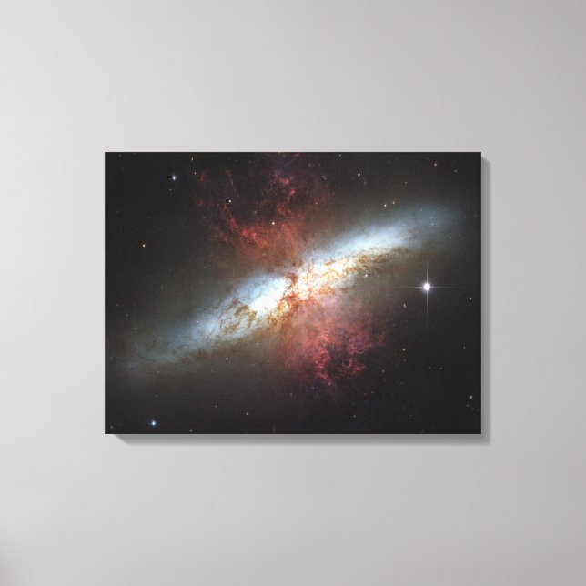 Starburst galaxy, Messier 82 Canvastryck (Framsida)