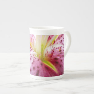 Stargazer Lily Bright Magenta Blommigt Benporslin Mugg