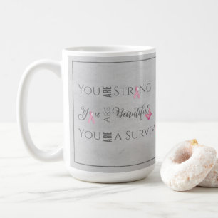 Stark och vacker BRÖSTCANCER ÖVERLEVANDE Kaffemugg