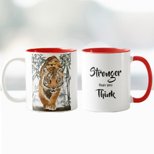 Starkare än du Tänka inspirerar Pun Quote Tiger Mugg