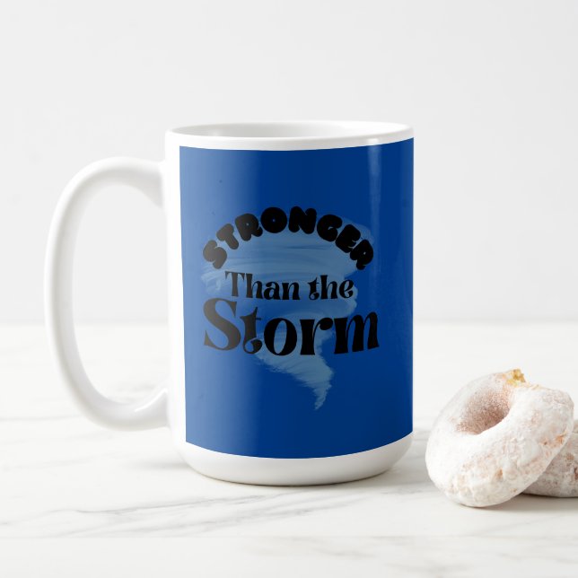 Starkare än stormen kaffemugg (Med munk)