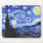 Starry Natt av Van Gogh Musmatta<br><div class="desc">Oljemålning från den nederländske mästaren Vincent Van Gogh (1853-1890), troligen hans mest berömd målning, Van Gogh målade "Stjärnnatten" 1889 från minnet när han var i en asyl i Frankrike där han checkade in sig för depression. I målningen finns måne, Venus och många stjärnor omgivna av gult och vitt ljus.I grund...</div>