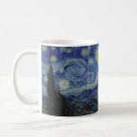 Starry Natt Vincent van Gogh målning Kaffemugg<br><div class="desc">Den här vackra konsdesignen på bran visar den nederländske efterbildaren Vincent van Goghs berömd målning, "Stjärnighet." Under sin vistelse på Saint Remy-asyl på 1880-talet skildrade van Gogh den rullande backe och cypress träd han såg från sitt fönster. Han lade också till byn, som han inte kunde se från sitt fönster,...</div>