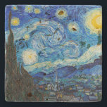 Starry-natten | Van Gogh | Stenunderlägg<br><div class="desc">Starry Natt är en olje-on-canvas-målning av den nederländske Post-Impressionistiske målaren Vincent van Gogh. I juni 1889 skildras synen från det öster-vända fönstret på hans asylrum i Saint-Rémy-de-Provence,  precis före soluppgången,  med tillägg av en imaginär by.</div>