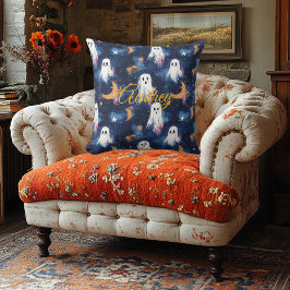 Starry Nght Specters Halloween Pillow med Namn Kudde