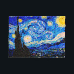 Starry Night av Vincent Van Gogh Fleecefilt<br><div class="desc">Vincent Van Gogh Starry Natten. Det här är ett gammalt mästerverk från huvudmålaren Vincent Van Gogh. Den här bran konstlandskapsmålningen har vackert,  vibrerande,  mättat färg. Vincent Van Gogh var en dutch post impressionist-målare. Den här avbildningen är i den offentliga domänen</div>