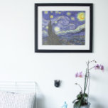 Starry Night av Vincent van Gogh Poster<br><div class="desc">Starry Night av Vincent van Gogh är en vintage bra konst post impressionism landcape cityscape tavla med en syn på Saint Remy, Frankrike från van Gogh's asyl. Natten himlar snurrar med moln med en ljusskygg måne och lysande stjärnor över den kantiga byn. Starry Night är förmodligen van Goghs mest berömd...</div>