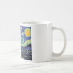 Starry Night by van Gogh Kaffemugg<br><div class="desc">Van Gogh var besatt av symbolen för lysande föremål och för färg. Lampan var en symbol för lugn och säkerhet. Stjärnan symboliserade tro och gasljus,  mänskliga realiteter. Djupt ultramarinblått var oändligt,  medan rött och grönt uttryckte "detta fruktansvärda sak,  manar passioner.</div>