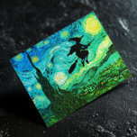 Starry Night Måne Flies Witch Silhouette Vykort<br><div class="desc">En häxsilhuett på en vintages stjärnmålning för Halloween. Modern färg för din digitala konsthjälp. Lägg till text för att skapa ditt eget vykort.</div>