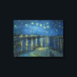 Starry Night over Rhone Vincent van Gogh Canvastryck<br><div class="desc">Starribernatten över Rhone målades 1888 av Vincent Van Gogh (olja på canvas). Målningen fångade nattföreställningen runt Rhonfloden. Utmaningen att måla på natten fascinerade van Gogh och när han målade Starry Night Över Rhône valde han en antage punkt som gjorde att han kunde beslagta gasbelysningens reflektioner i Arles över Rhônes skärande...</div>