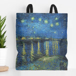 Starry Night Over the Rhône | Vincent van Gogh Tygkasse<br><div class="desc">Starry Night Over the Rhône (1888) av Vincent van Gogh är en mesmerierande Post-Impressionistisk målning som fångar en serene natt-vy av Rhône-floden i Arles, Frankrike. Bilderna har en djup blå himmel med skuggande gyllene stjärnor och deras reflektioner på vatten. I förgrunden går två figurer längs flodbanken och tillför en känsla...</div>