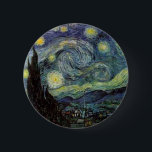 Starry Night - van Gogh Knapp<br><div class="desc">Från gruvarbetarlampan Nuenen till den som han placerade på sin fönstersida efter scenen med Gauguin; från kvällsstjärnan noterade han 1875 i Corot Olive Orchard till brev i augusti 1888 till sin bror, där han sade: "En dag eller annan kommer du att se en bild av själva huset badas i solljus,...</div>