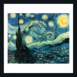 Starry Night Van Gogh Poster (hög kvalitet)<br><div class="desc">Den här målningen är den mest populära av Vincent verk. Stjärnnatten slutfördes nära Saint-Remys mentala asyl, ett år före Van Goghs död. Han var på många mentalsjukhus och dödade sig själv vid 37 års ålder. Van Gogh målade rasande och Starry Natt vibrerar med bränd gult medan planeterna snurrar. Till och...</div>