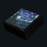 Starry Night Vincent van Gogh Fine Art Painting Smyckeskrin<br><div class="desc">Vincent van Gogh (holländska, 1853-1890) Starry Night, 1889, Oil on canvas Unframed: 73 × 92 cm (28, 7 × 36, 2 tum) Denna tavla skildrar synen från det öster-vända fönstret på Van Goghs asylrum på Saint-Rémy-de-Provence, tillade, tillade en idealiserad by. Det har funnits i den permanenta samlingen av Modern Art-museet...</div>