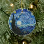 Starry Night | Vincent van Gogh Julgransprydnad Keramik<br><div class="desc">Starry Night (1889) av den nederländska konstnären Vincent Van Gogh. Originalteckningen är en olja på en arbetsyta som skildrar en energisk postimponerande nattbild himlar i moody skuggor av blått och gult. Använda verktygen för att lägga till anpassningsbar eller anpassa bilden.</div>