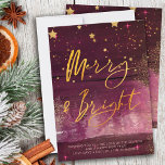 Starry Winter Night Merry och Bright Ruby Guld Julkort<br><div class="desc">Stryk vinternattkort Merry & Bright christmas-kort med elegant guld-manusjus. Den här chicen och den moderna designen kombinerar förruttnelse i vattenfärgspenseldrag, guld-stjärnor, stjärnljusglöd, guld-damm och en mistskog. Den är handskriven med Merry & Bright och mallen är konfigurerad så att du kan lägga till personligen hälsning. Icke-fotodesign och enkel att anpassa för...</div>